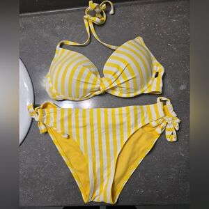 NWOT La Vie En Rose Yellow and White Striped Bikini
